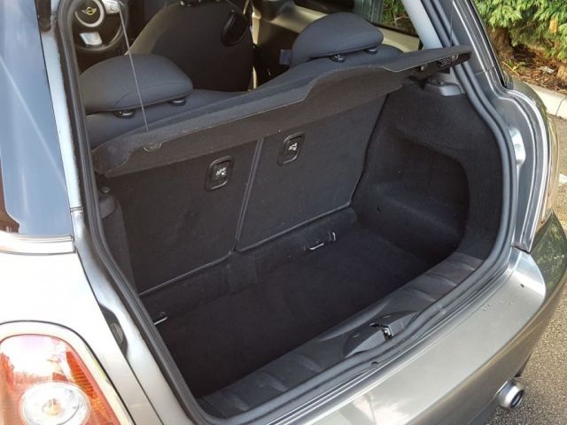 2010 MINI Hatch One 1.4 3d image 5