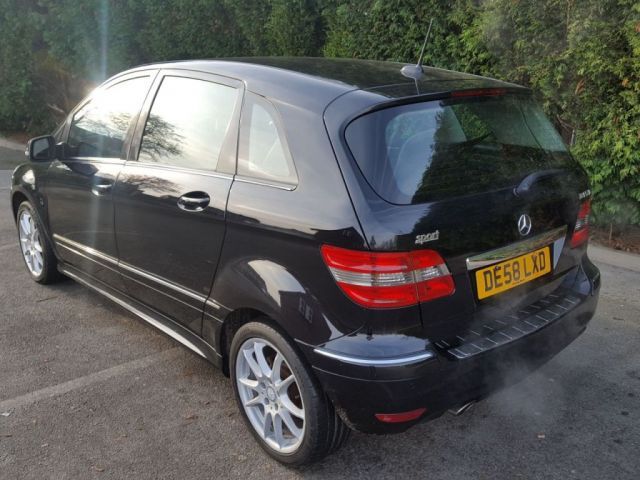 2008 Mercedes-Benz 1.5 B150 Sport 5d image 5