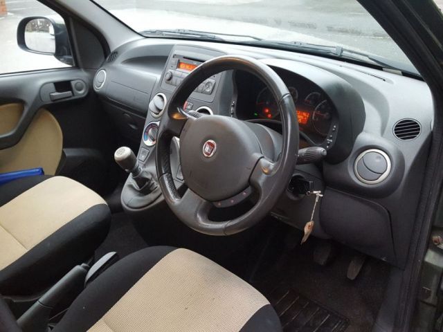 2010 Fiat Panda 1.3 Multijet Cross 4X4 5d image 6