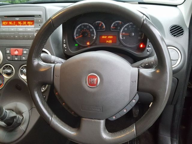 2010 Fiat Panda 1.3 Multijet Cross 4X4 5d image 7