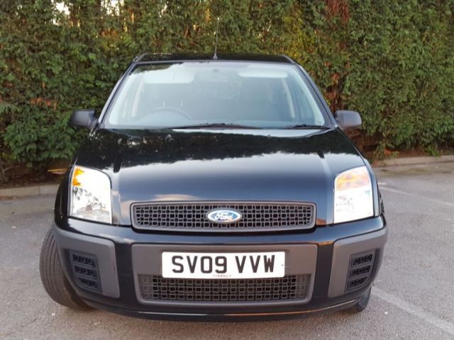 2009 Ford Fusion 1.4 5d image 2