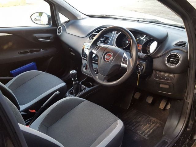 2012 Fiat Punto 1.2 3d image 6