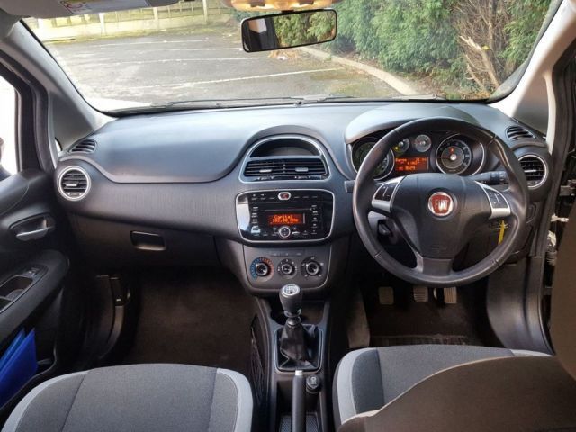 2012 Fiat Punto 1.2 3d image 7