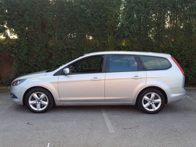 2009 Ford Focus 1.8 Zetec TDCI 5d image 4