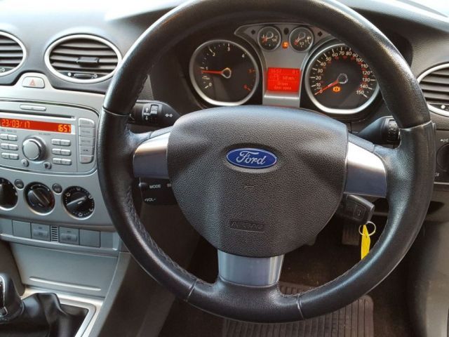 2009 Ford Focus 1.8 Zetec TDCI 5d image 6
