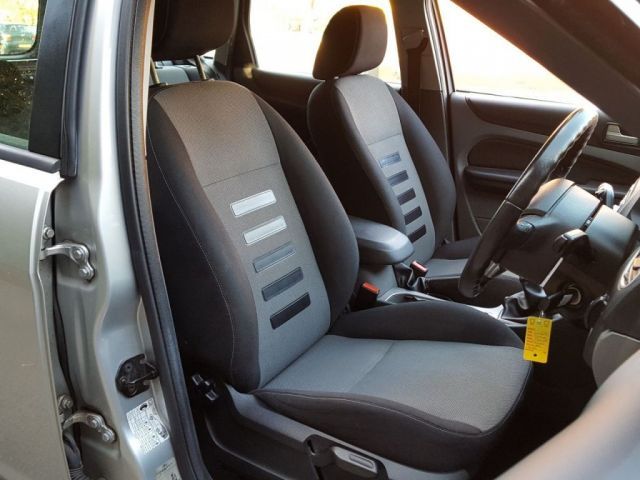 2009 Ford Focus 1.8 Zetec TDCI 5d image 9