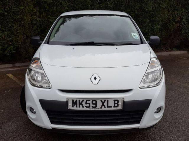 2009 Renault Clio 1.1 Extreme 3d image 2