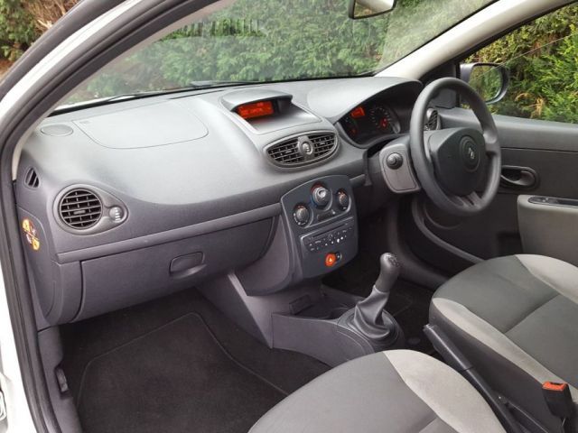 2009 Renault Clio 1.1 Extreme 3d image 6