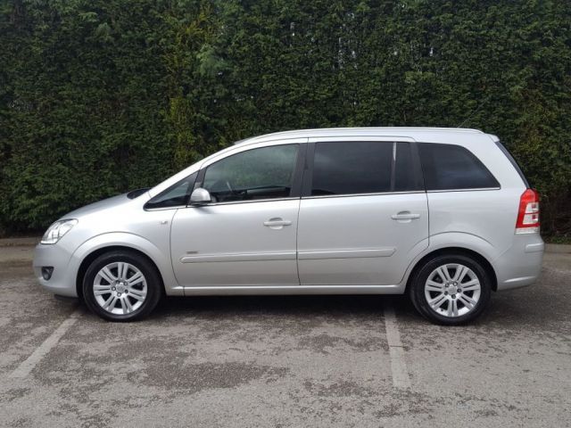 2008 Vauxhall Zafira 1.9 CDTI 5d image 4