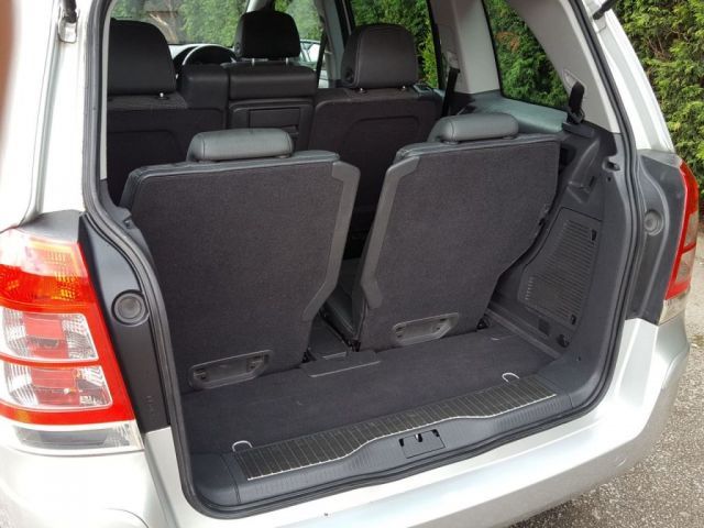 2008 Vauxhall Zafira 1.9 CDTI 5d image 10