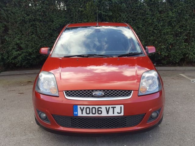 2006 Ford Fiesta 1.6 GHIA TDCI 5d image 2