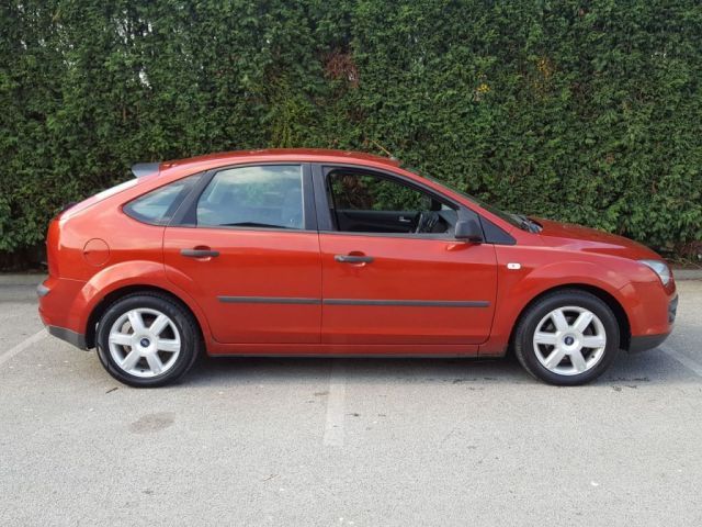 2006 Ford Focus 1.6 Sport 5d image 5