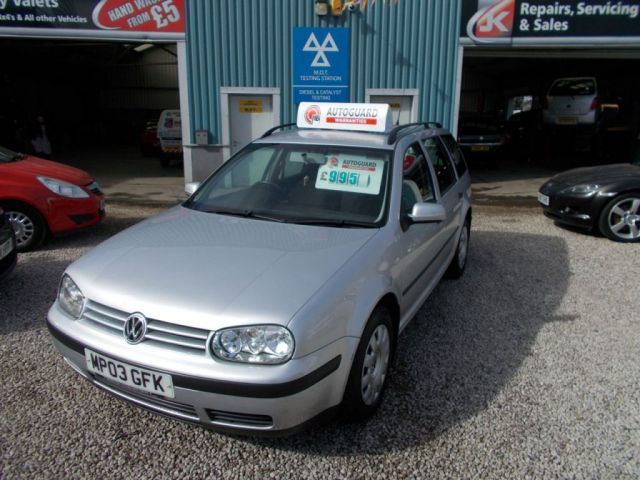 2003 Volkswagen Golf 1.6 S 5d image 1