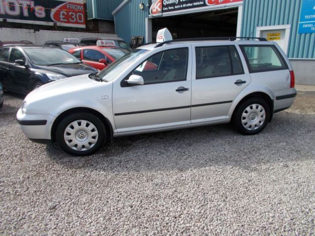 2003 Volkswagen Golf 1.6 S 5d image 2