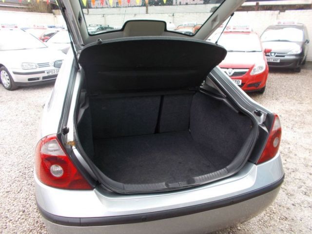 2005 Ford Mondeo 2.0 TDCI 5d image 5