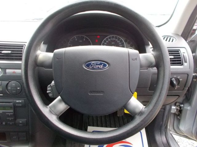 2005 Ford Mondeo 2.0 TDCI 5d image 9