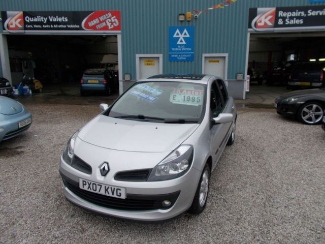2007 Renault Clio 1.5 DCI 5d image 1