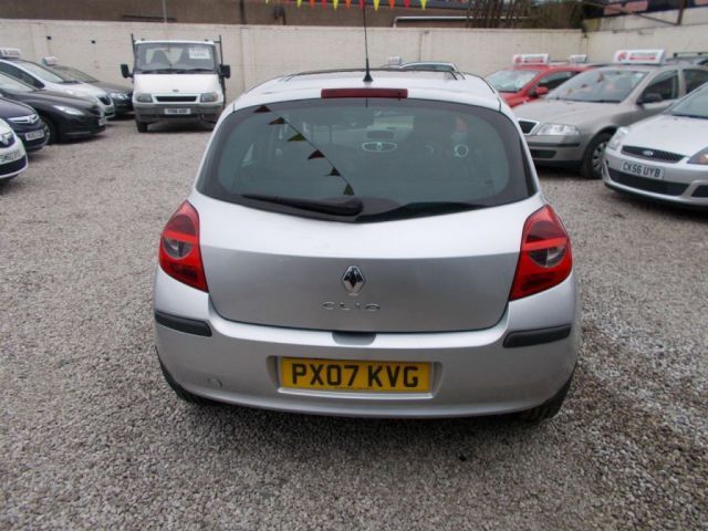 2007 Renault Clio 1.5 DCI 5d image 3