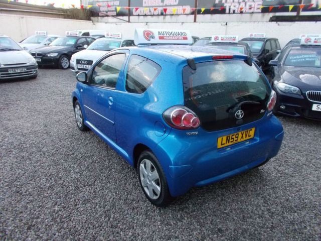 2009 Toyota AYGO 1.0 VVT-I 3d image 3