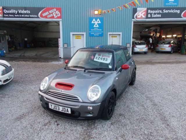 2003 MINI Hatch Cooper S 1.6 3d image 1