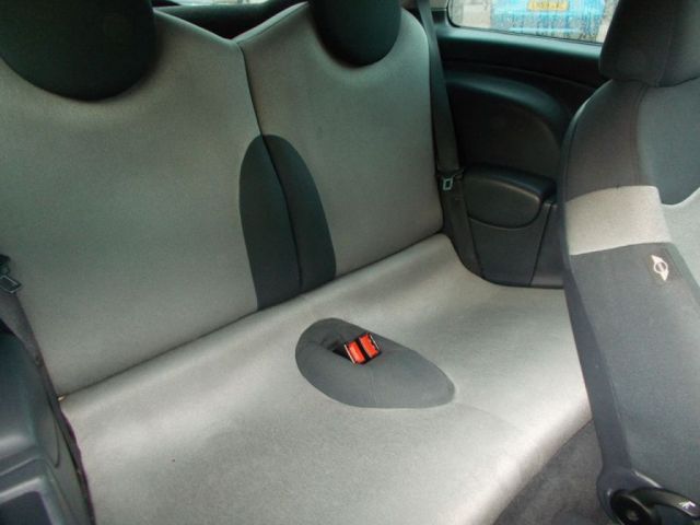 2003 MINI Hatch Cooper S 1.6 3d image 6