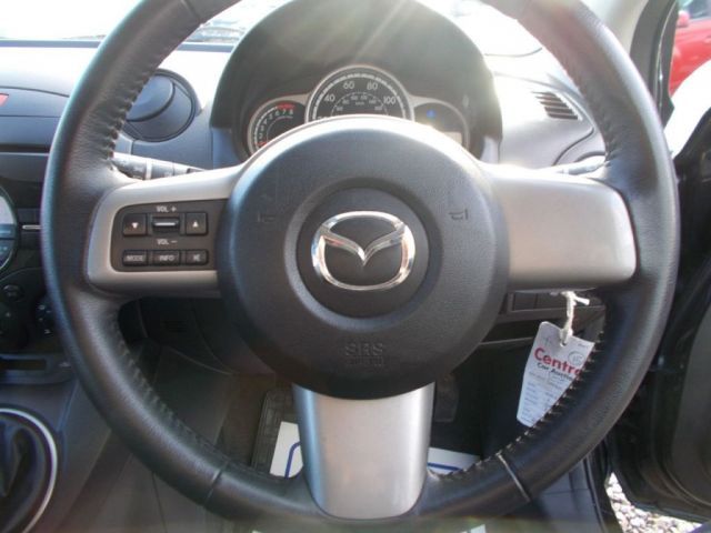 2011 Mazda 2 1.3 TS2 5d image 8