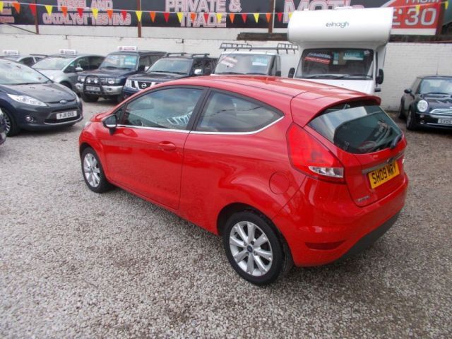 2009 Ford Fiesta 1.6 Zetec 3d image 3