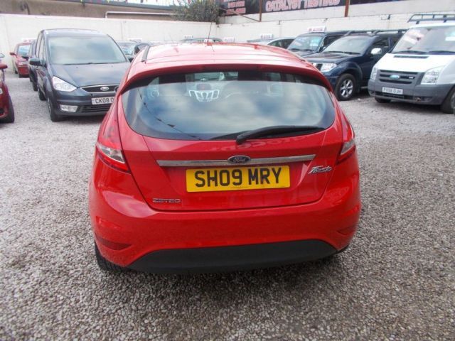 2009 Ford Fiesta 1.6 Zetec 3d image 4