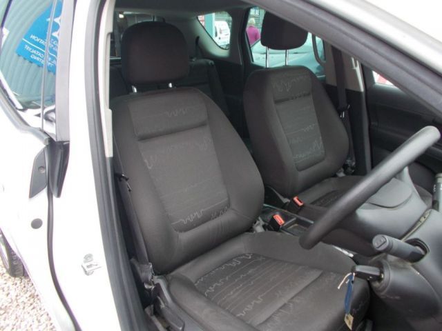 2011 Vauxhall Meriva 1.4 5d image 6