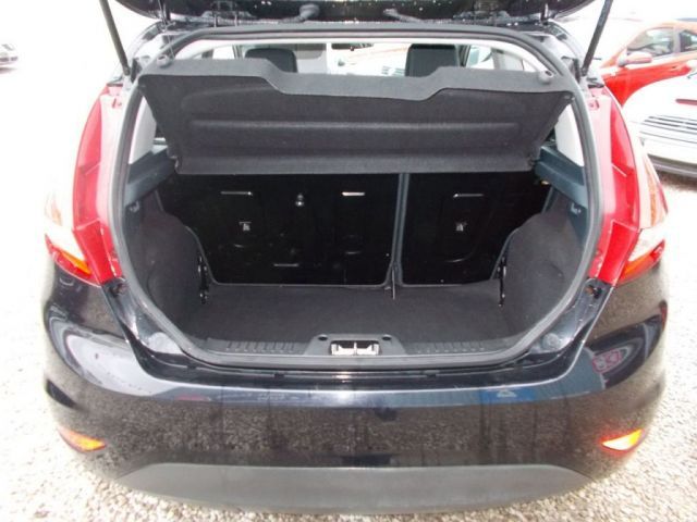2011 Ford Fiesta 1.2 Zetec 3d image 6
