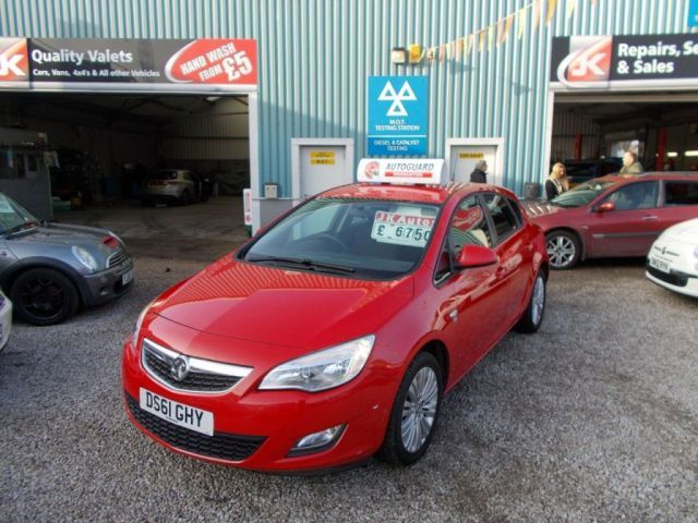 2011 Vauxhall Astra 1.4 5d image 2