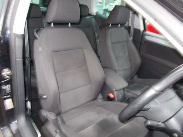 2010 Volkswagen Golf 2.0 GT TDI 3d image 8