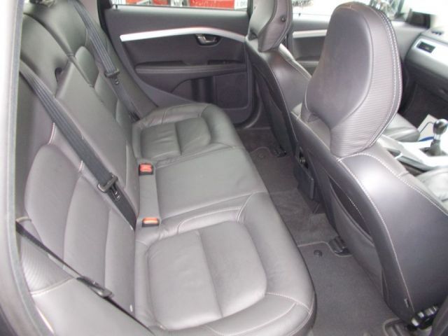 2013 Volvo V70 2.0 D4 R-Design 5d image 6