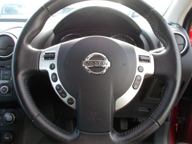 2011 Nissan Qashqai 1.6 Acenta 5d image 9