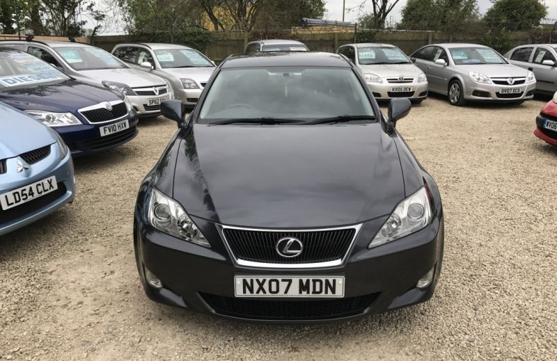 2007 Lexus IS 220d 2.2 TD image 2