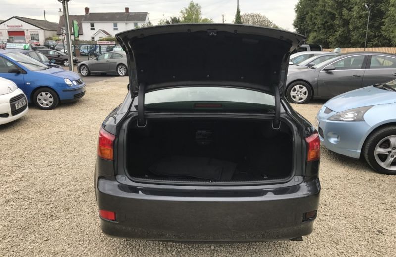 2007 Lexus IS 220d 2.2 TD image 5