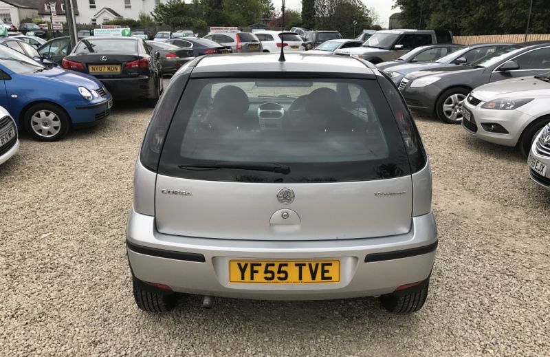 2006 Vauxhall Corsa 1.2 i 16v SXi image 5