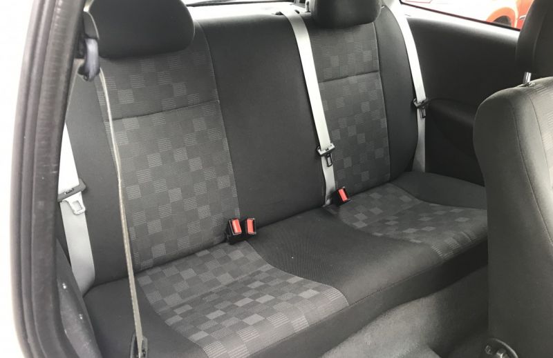 2006 Vauxhall Corsa 1.2 i 16v SXi image 10