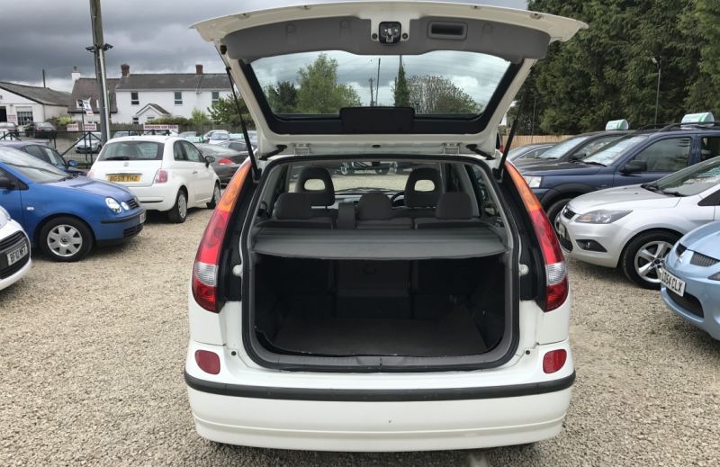 2000 Nissan Almera 1.8 SE+ image 5