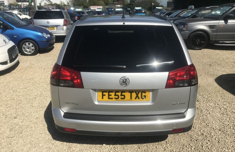 2005 Vauxhall Vectra 1.9 CDTi SRi image 5