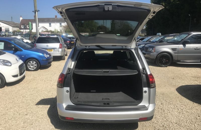 2005 Vauxhall Vectra 1.9 CDTi SRi image 6