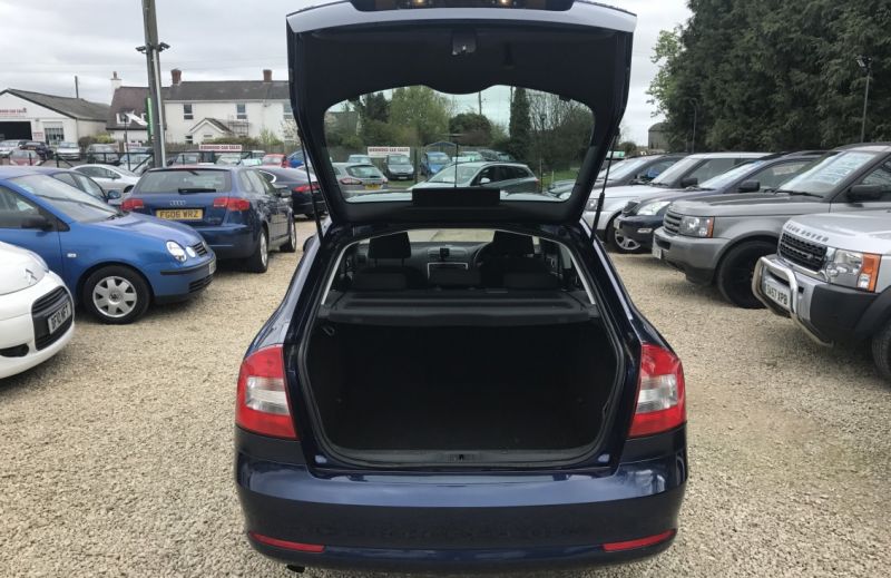 2010 Skoda Octavia 1.6 TDI CR SE image 6