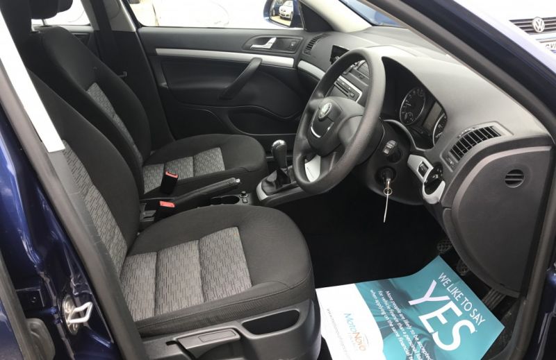 2010 Skoda Octavia 1.6 TDI CR SE image 10