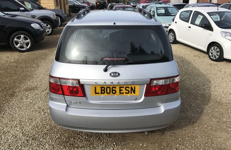 2006 KIA Carens 2.0 CRDi LX image 5