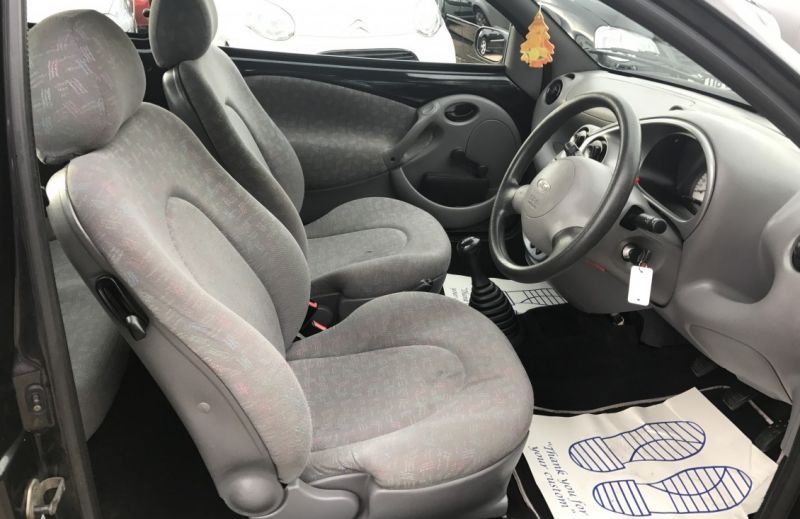 2000 Ford KA 1.3 image 8