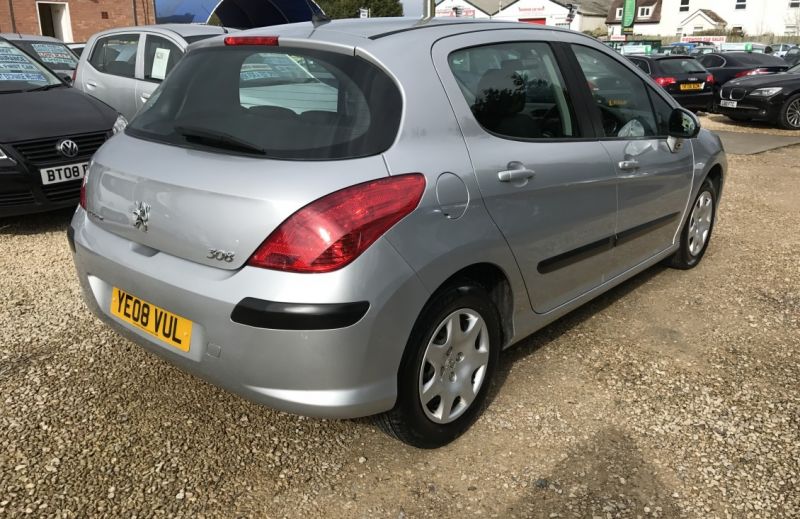 2008 Peugeot 308 1.6 HDi S image 4