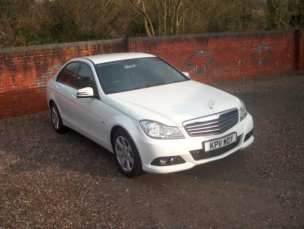2011 Mercedes-Benz C220 CDI SE 4dr image 3