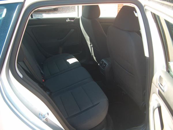 2010 Volkswagen Golf 1.6 TDI 105 SE 5dr image 6