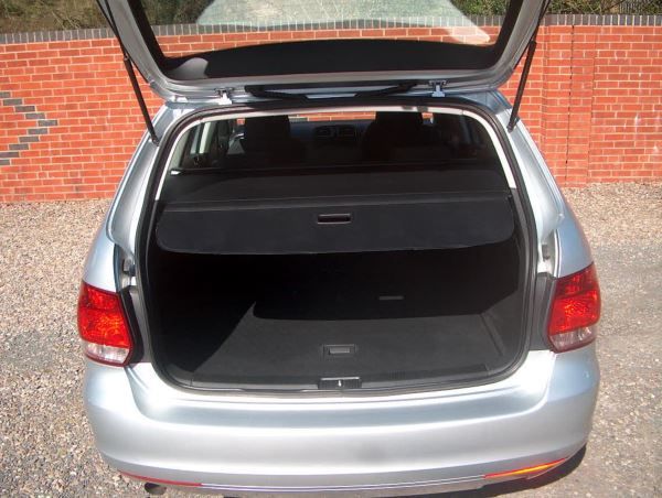 2010 Volkswagen Golf 1.6 TDI 105 SE 5dr image 7