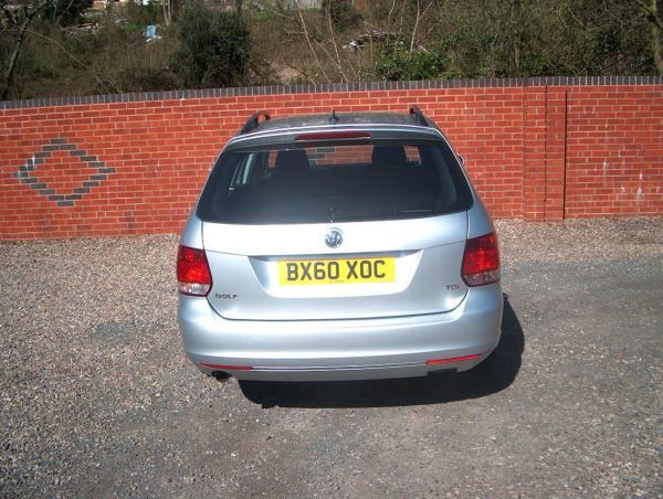 2010 Volkswagen Golf 1.6 TDI 105 SE 5dr image 9